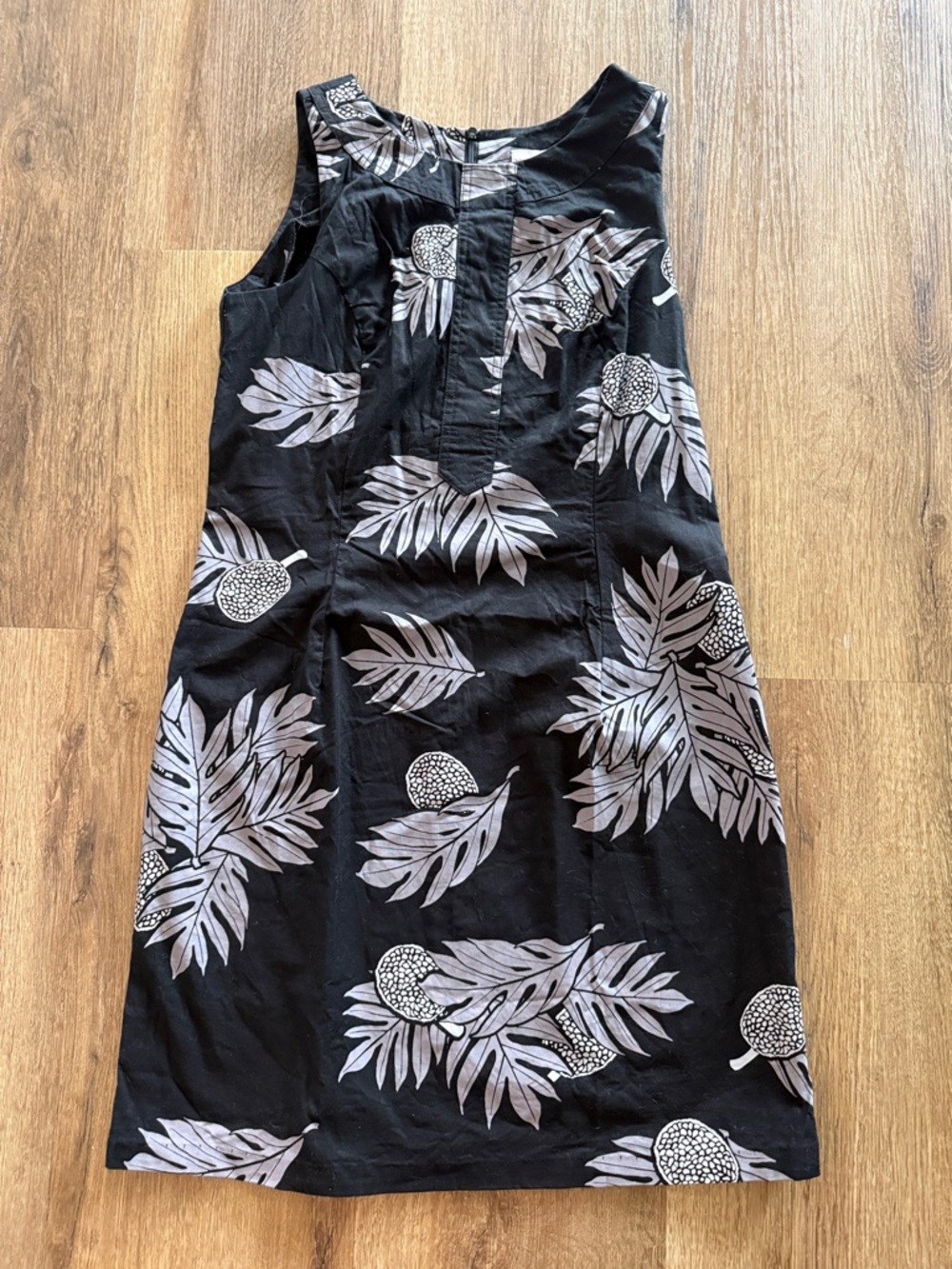 Black Ulu Sleeveless Dress